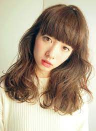 美容室 ヘアスタイル検索サイト ビューティーナビ 外国人風 重めバング ナチュラルパーマ loave aoyama パーマ 美髪 セミロング パーマ