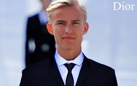 Tande was competing in the trial round before the individual competition at the world cup in planica. Daniel Andre Tande Danielandretandepl 226 Answers 5772 Likes Askfm Ski Jumping Ski Jumper Skiing