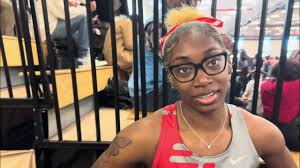 Same Face, New Colors. Mariyah Robinson Has An Impressive First Meet