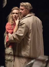 Пэтти дженкинс в главных ролях: Kristen Uig V Obraze Gepardy Na Syomkah Chudo Zhenshiny 1984