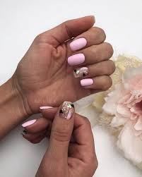 ногти гель лак дизайн фото 2019 новинки зима фото Modnyj Manikyur Gel Lakom V Sezone 2020 2021 Foto Idei I Novinki Dizajna Nogtej Gel Lakom Rozovye Nogti Nogti Stilnye Nogti