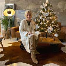 Dorota szelągowska już od jakiegoś czasu prowadzi program totalne remonty szelągowskiej. Polubienia 15 7 Tys Komentarze 346 Dorota Szelagowska Dotindotin Na Instagramie Co Powiecie Na Choinke W Jednym Kolorz Flapper Flapper Dress Dresses