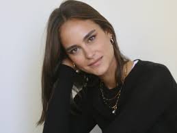 Als vluchteling moest de familie Amini helemaal opnieuw beginnen, nu zijn  de 10 (!) gezinsleden succesvol