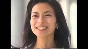 柴咲コウさんの本名は？ 柴咲コウさんは芸名ということは知られていますね。 この芸名は、かわかみじゅんこ氏の漫画 「ゴールデン・デリシャス・アップル・シャーベット」の登場人物である、 「柴崎 紅」 から取ったそうです。 「柴崎」を「柴咲」としたのは、 「人と違う個性的な名前に. æŸ´å'²ã‚³ã‚¦ã®æœ¬åãŒåœ°å'³ å‡ºèº«åœ°ã‚„çˆ¶è¦ª ã‚¬ãƒ³ã§äº¡ãã—ãŸæ¯ãªã©å®¶æ—ã¾ã¨ã‚ Aikru ã‚¢ã‚¤ã‚¯ãƒ« ã‹ã‚ã„ã„å¥³ã®å­ã®æƒ…å ±ã¾ã¨ã‚ã‚µã‚¤ãƒˆ