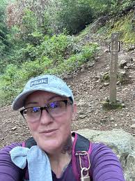 Where to hike to see wild snakes and amphibians in the Santa Cruz area?