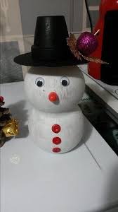 Faire Bonhomme De Neige Avec Une Bouteille En Plastique Bouteille Plastique Bonhomme De Neige Activite Noel