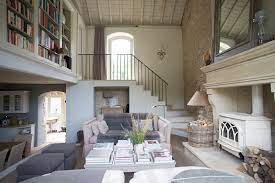 Step inside the prettiest country farmhouse. Cozy Country Cottage Style England S Top Designers On How To Get The Look Vogue