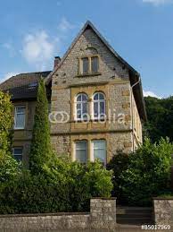 altbau mit fassade aus bruchstein und sandstein in der detmolder strasse in oerlinghausen stockfotos und lizenzfreie bilder auf f style at home fassade altbau