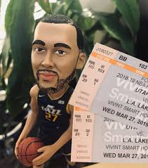 Win a pair of 🎟🎟 to tomorrow night's game against the Lakers‼️ All you  have to do is:
