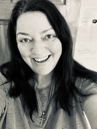 What COLOUR be Phannie wearing? 🧡🩷💚 It's a gorgeous top called MARSHA