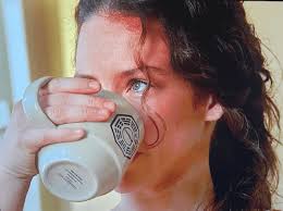 Acabei de ver uma caneca da Mainstays : r/lost