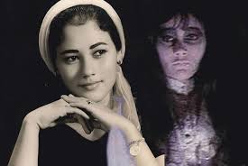 Filem adaptasi daripada novel berdasarkan kisah benar penulis, risa saraswati. 5 Filem Seram Suzanna Yang Buatkan Anda Tidak Boleh Tidur Malam