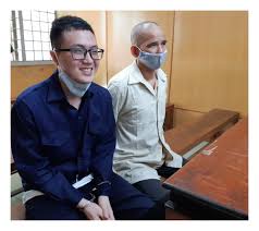 Lãnh án “kịch trần”, hai kẻ buôn ma túy khóc, cười giữa tòa