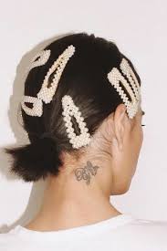 Complete this 90s look by adding in butterfly clips at the ends. 90s Hair Clips Pins Are Back And So Are The Endless Ways To Wear