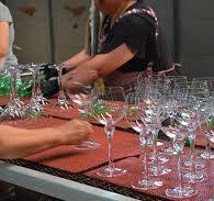 Glass Wine Cup Manufacturer - Glass packaging containers ...