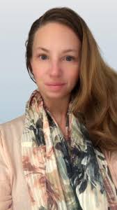 This is my first time posting here. I'm really aspiring to compete for miss  yorochi 4.0 Who is rooting for me? 🥺❤️ Admin pls approve