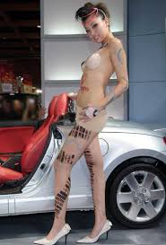 中国エロ画像１８４枚】乳首ポロリもヌードOK露出キャンギャルがパンチラコンパニオンバブル【永久保存版】 - 放送事故☆お宝エロ画像村まとめ