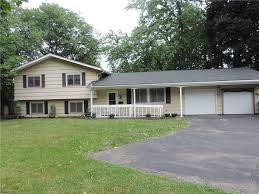 Quality homes of rochester, established in 1992, undertakes improvement, remodeling, and kitchen and bathroom addition projects. New Homes In Rochester Ny 15 Communities