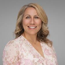 Doug Miller '93 is promoted to president and chief commercial officer of  dealership technology company Cars.com. https://buff.ly/30th8aG