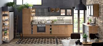 Les plans de travail en zinc, étain ou cuivre sont réalisés sur mesure par des professionnels qui ont l'habitude de traiter ces métaux. Cuisine En L Et Equipee Modena Par Cuisines Ixina Cuisine Ixina Relooking Cuisine Ixina