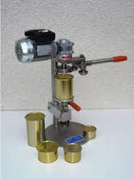 Sertissage de boîtes de conserve directement dans nos locaux. Sertisseuses Polyvalentes Manuelles Et Automatiques S C I M