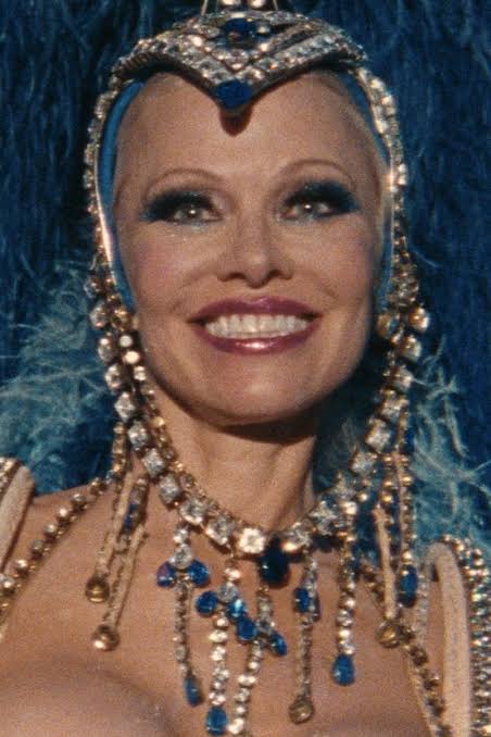 The Best Films About Showgirls To Watch Before Taylor Swift's Album Drops |  British Vogue