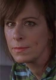 Lois Savage's Instagram, Twitter & Facebook