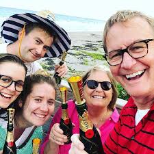 Steve Doocy - 🍾 🥳Happy New Years from our family to yours! 🎉 🎈 🍾 🥂 |  Facebook