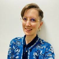 Naomi Schuster's Instagram, Twitter & Facebook