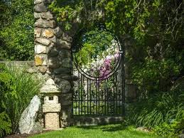 Landhaus Garten Elemente Gartentur Eisenrahmen Gartentore Schmiedeeiserne Gartentore Und Gartenturen