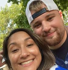 What are some good garage door services in Aurora, IL?