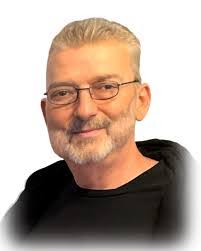 Steven Fink's Instagram, Twitter & Facebook