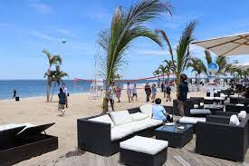If having the party at home. Top 5 Reasons To Celebrate Your Mitzvah And Sweet Sixteen At The Crescent Beach Club The Crescent Beach Club