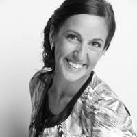 Melanie Mccartney's Instagram, Twitter & Facebook