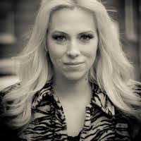 Selena Moss's Instagram, Twitter & Facebook