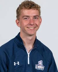 Eli Hansen's Instagram, Twitter & Facebook