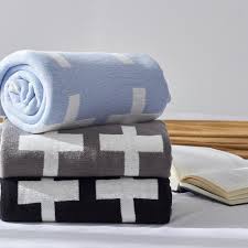 Maybe you would like to learn more about one of these? Ins Baru Merek Kapas Tebal Besar Hitam Putih Cross Rajutan Kotak Kotak Selimut Anak Sekolah Seprai Selimut Bayi Membedung 4 Warna Blanket Brand Brand Blanketplaid Blanket Aliexpress