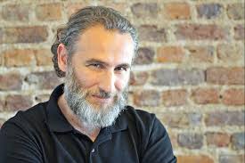 Oyunculuğun bakırcılıktan bir farkı yok! Aktör Ali Nuri Türkoğlu ile bayram  sohbeti