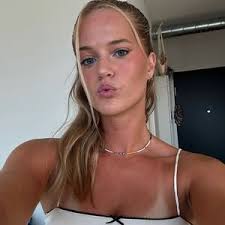 Emilie Johanne Hartvig Lange (@emiliielange)