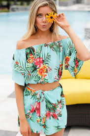 Trendy Tropical Print Two Piece Cute Two Piece Set Set 54 00 Red Dress Boutique Luau Outfits Summer Romper Outfit Tropical Outfit