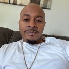 Calvin Brownlow (@calvin.brownlow.75) • Facebook