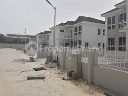 Colin bibra estate agents is one of the leading independent estate and letting agents in ealing, london. 4 Bedroom Semi Detached Duplex House For Sale Cromwell Court Estate Ii Alternative Route Chevron Drive Chevron Lekki Lagos Pid 9czzj Propertypro Ng
