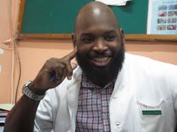 BERNARD BAPTISTE : Le docteur qui pèse de tout son poids