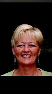 Mary Cahill (@MaryCahill84)