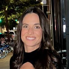 Danielle Walsh's Instagram, Twitter & Facebook