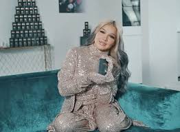 Shirin david komentari na parfeme, shirin david (created by the community), shirin david eau de parfum Shirin David Parfum 2019 Alle Infos Zum Zweiten Parfum Created By Shirin Starzip