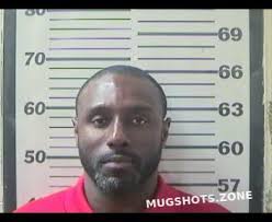 SMILEY HENRY JAMES 04/11/2022