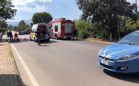 Tortolì, in pieno centro, proponiamo un'esclusiva casa indipendente di ampia metratura, un' abitazione signorile. Tortoli Incidente In Via Arbatax Scontro Auto Moto Ogliastra Vistanet