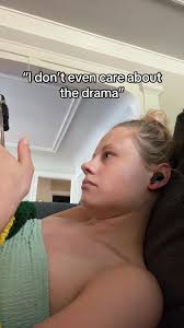 Cass (@cass_christine)