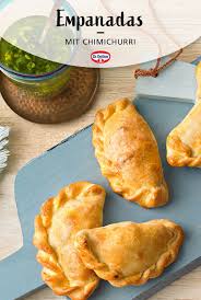 Empanadas Mit Chimichurri Rezept In 2021 Rezepte Lebensmittel Essen Chimichurri Rezept